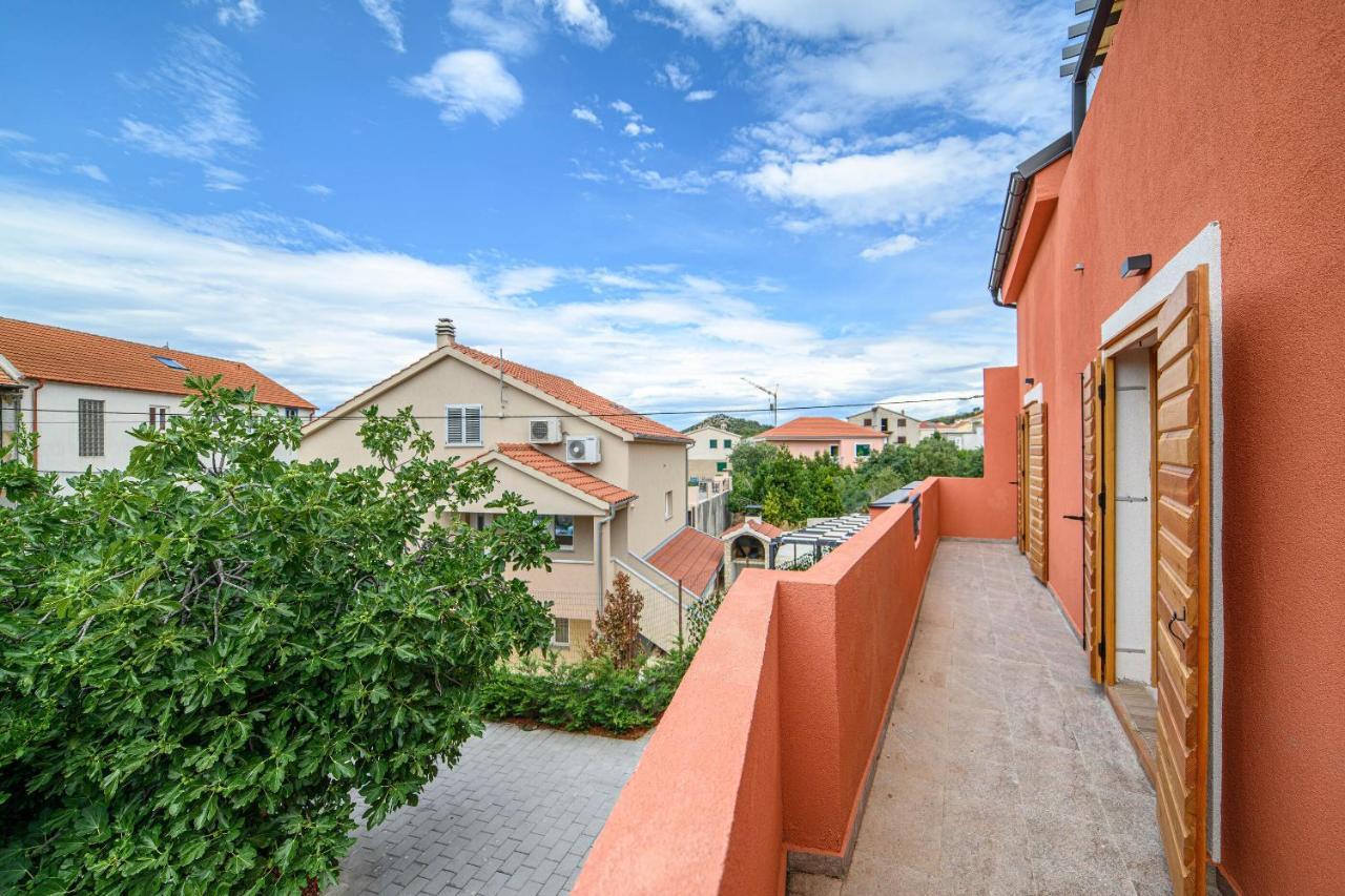 Apartments Orsula Near Old Town Šibenik Buitenkant foto